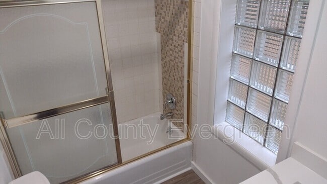 Building Photo - 17224 SE Wax Rd