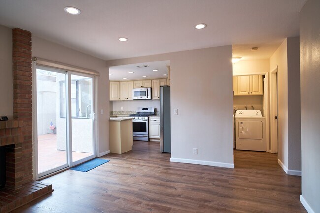 Building Photo - 1217 Cobllestone Ln., Santa Maria