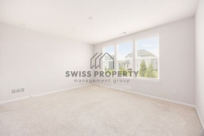 Building Photo - 12281 Rooster Tail Dr