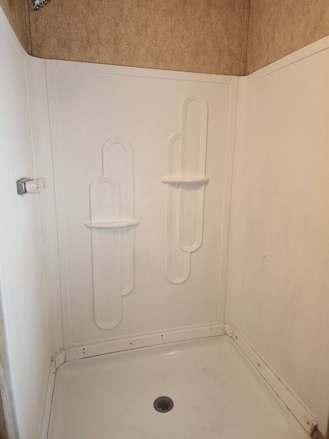 Building Photo - 1210 N Avenue K