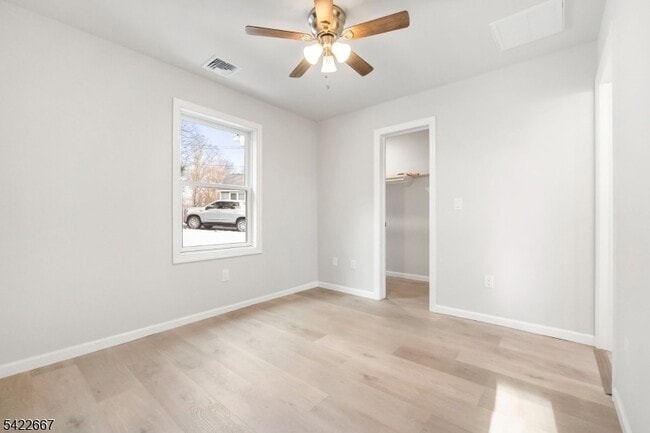 Building Photo - 7 Mountain Rd