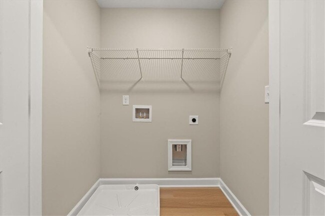 Building Photo - 4561 Moray Dr