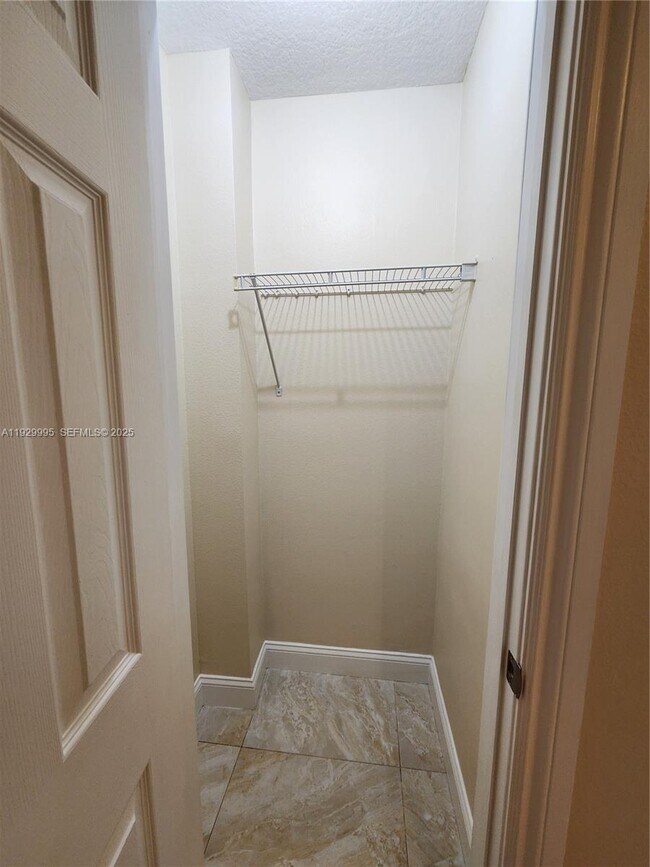 Building Photo - 3001 NE 185th St