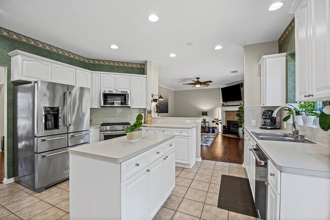 Building Photo - 13019 Scofield Farms Dr
