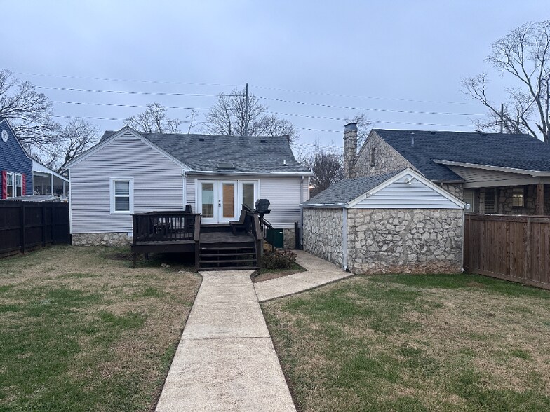 Building Photo - 916 Magnolia St