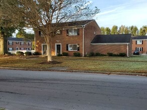 Building Photo - Walker Landing