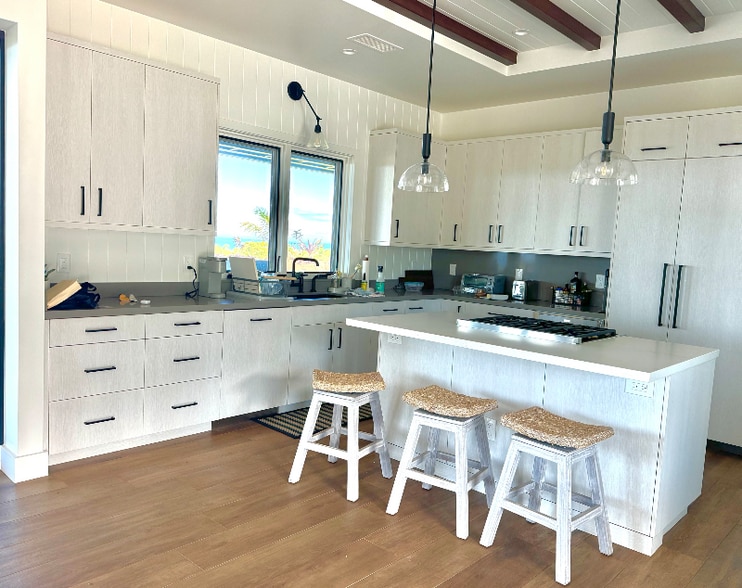 Building Photo - 170 Haniu St