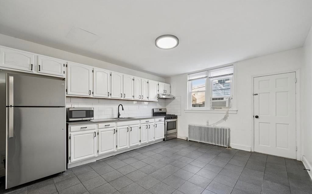 Building Photo - 2038 S Darien St