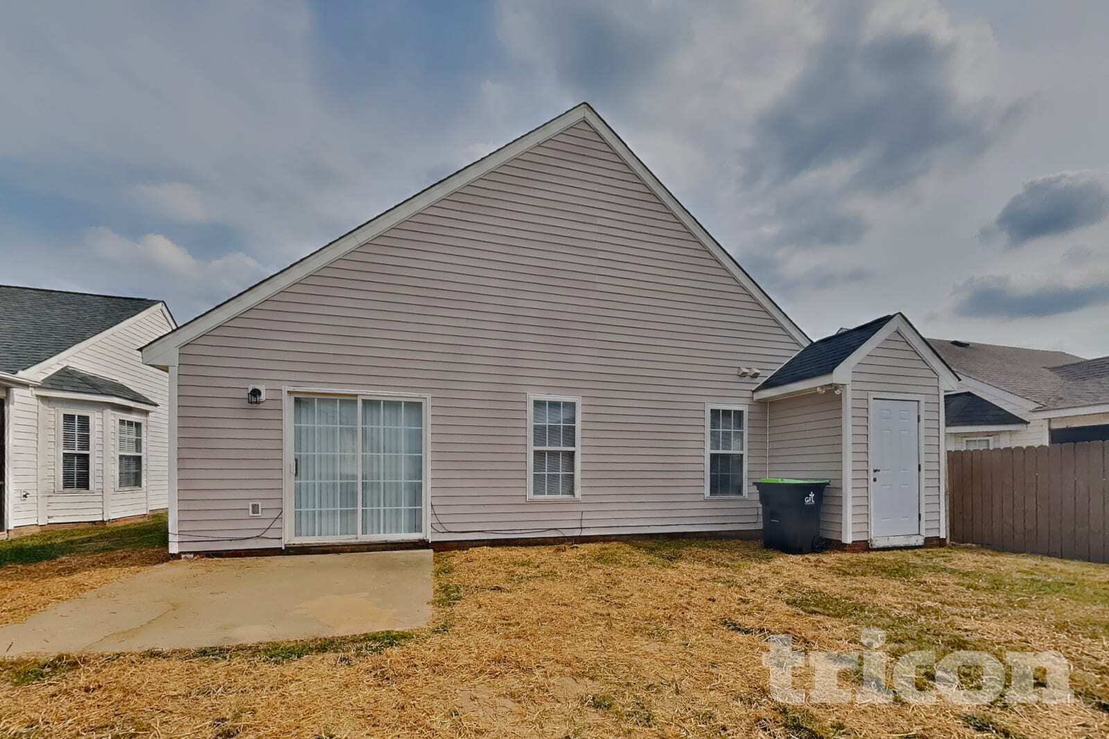 Building Photo - 5169 Parkerwood Dr