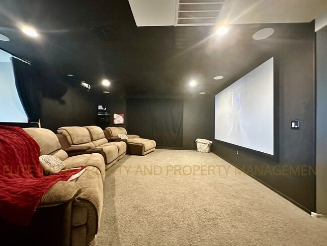 Building Photo - 7305 S Via Cabana