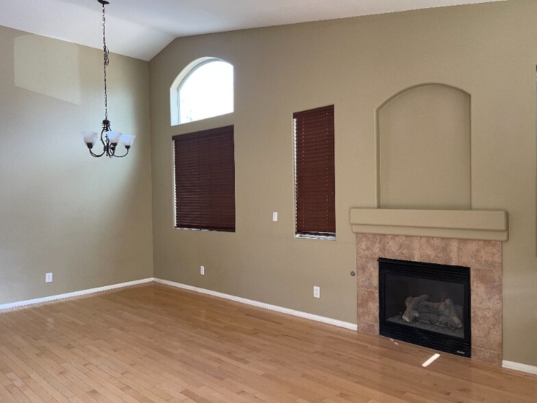 Building Photo - 11493 Roncat Ct