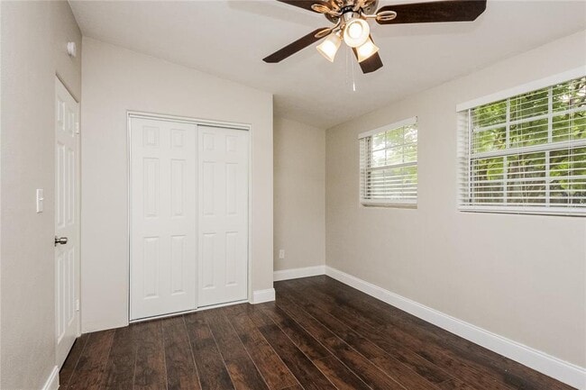 Building Photo - 214 Poinciana Cir