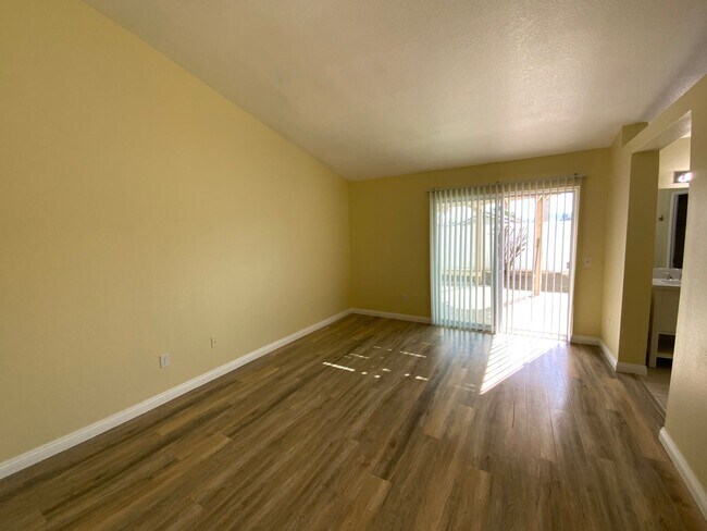 Building Photo - 31651 Willow View Pl