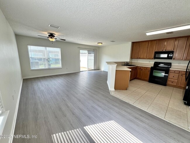 Building Photo - 1500 Calming Water Dr