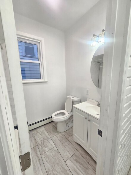 Building Photo - 205 N 16th St