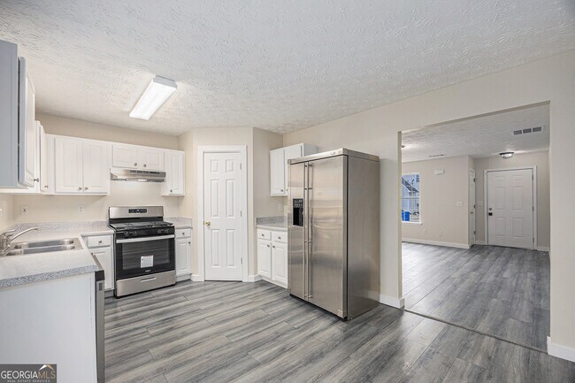 Building Photo - 429 Village Bluff Dr