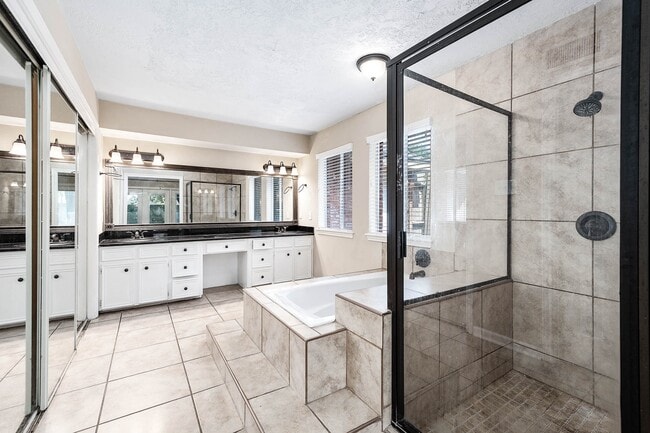 Building Photo - 11635 Snowmass Dr