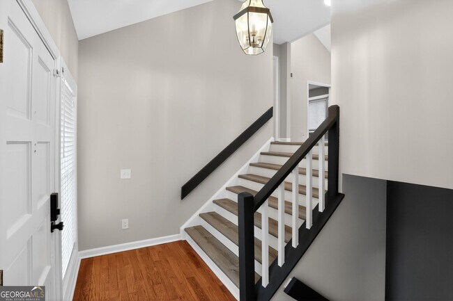 Building Photo - 3445 Johnson Ferry Rd NE