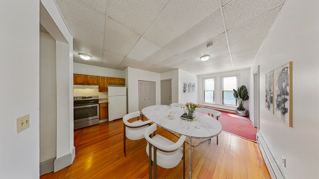 Building Photo - 1530 Tremont St