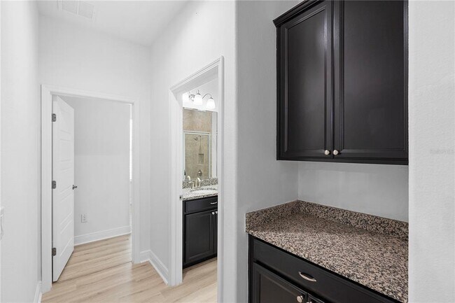 Building Photo - 4460 Linwood Trace Ln
