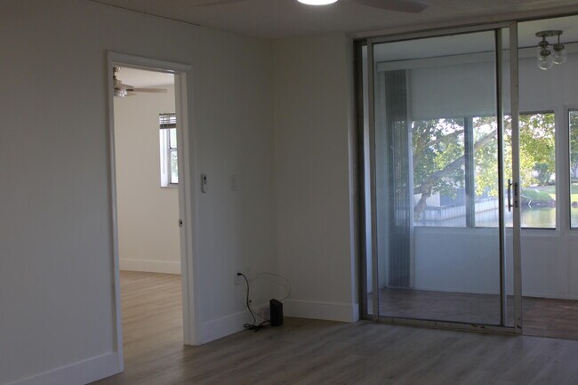 Building Photo - 8130 Sunrise Lakes Blvd
