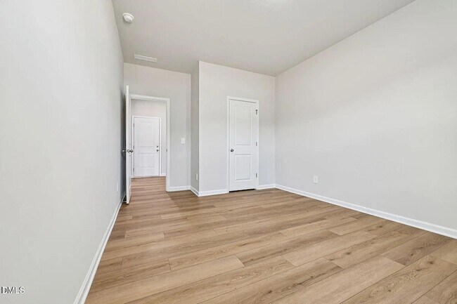 Building Photo - 744 Red River Dr