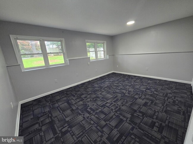 Building Photo - 4005 Blackpool Rd