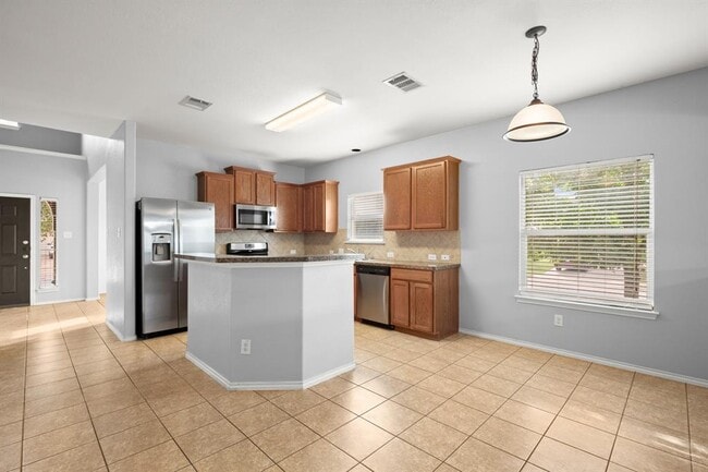 Building Photo - 4617 Tiddle Ln