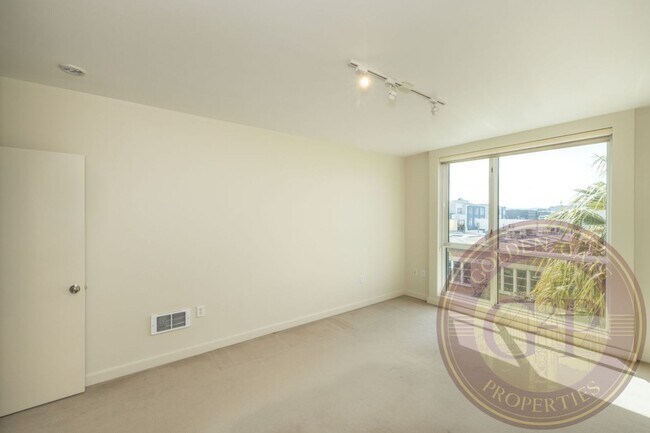 Building Photo - SoMa - 1 BR, 1 BA Condo 759 Sq. Ft. - 3D V...