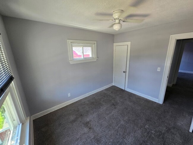 Building Photo - 11817 Dove Ave