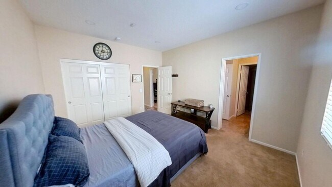 Building Photo - 848 Reyana Way