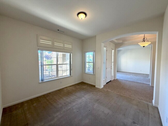 Building Photo - Spanish Springs 5bed/3ba Rental Available ...