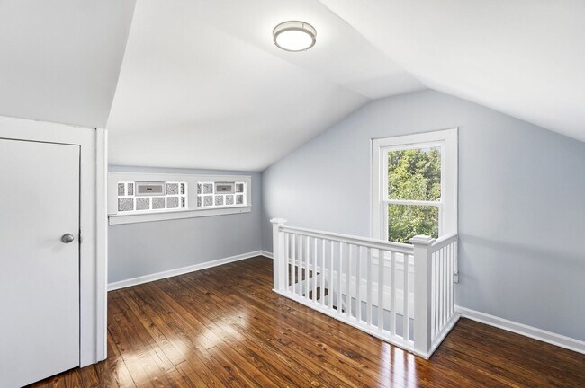 Building Photo - 413 Lockwood Ave