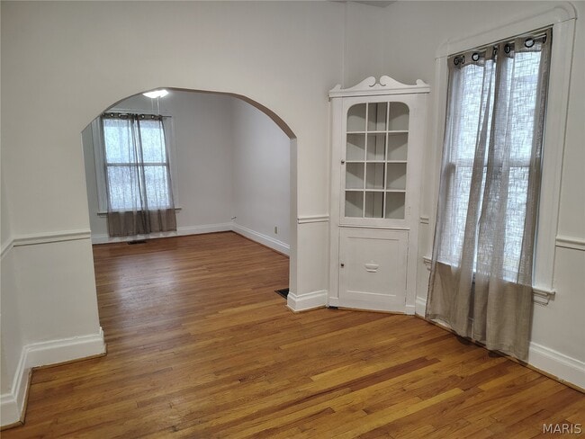 Building Photo - 3246 S Big Bend Blvd