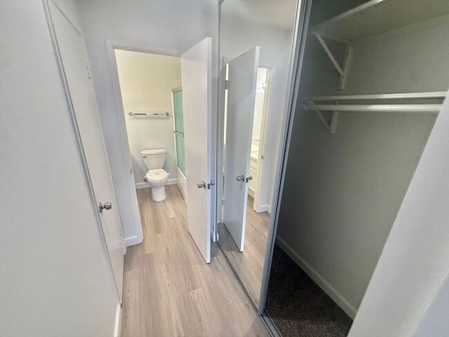 Building Photo - Beautiful 2 bed/2 bath in Vista!