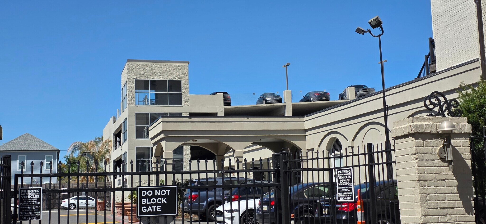Building Photo - 1205 Saint Charles Ave