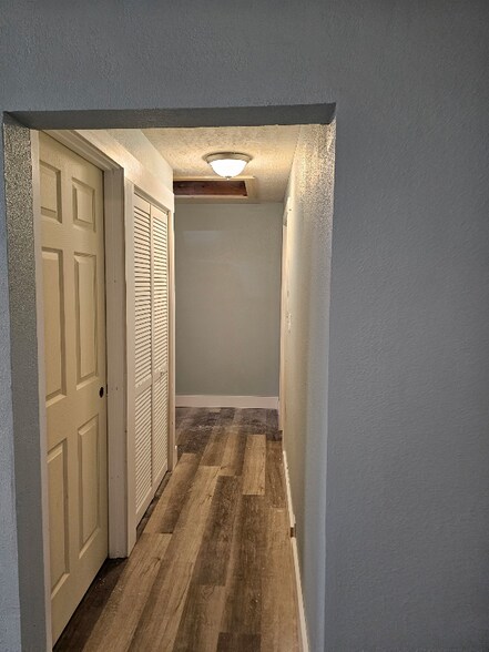 Primary Photo - 112 S Virginia St