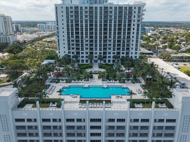 Primary Photo - 1776 Polk St