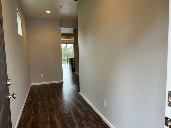 1/2 1ST MONTHS RENT AVAILABLE NOW.. Wond... - 1/2 1ST MONTHS RENT   AVAILABLE NOW.. Wond...