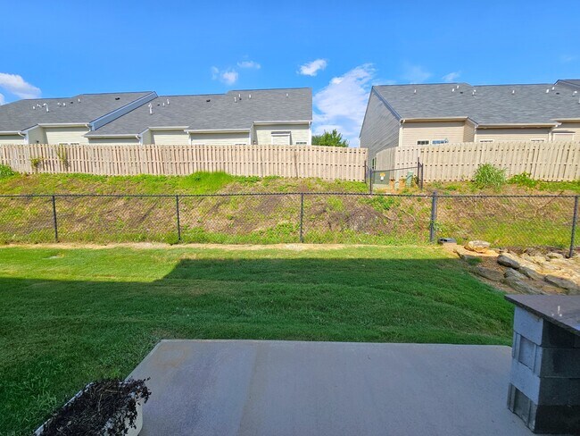 Building Photo - 309 Christiane Way