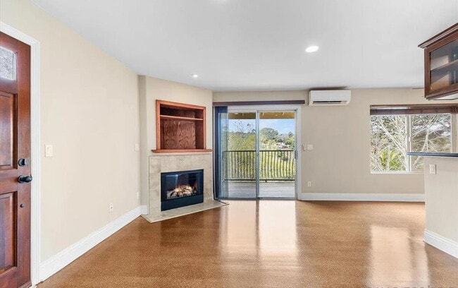 Building Photo - "Chic 1-Bedroom Retreat with Modern Comfor...