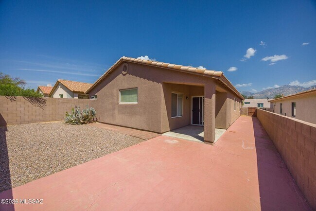 Building Photo - 12253 N Brightridge Dr
