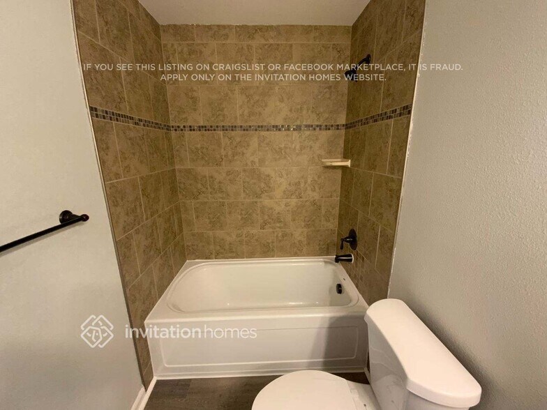 Building Photo - 6741 Flute St SE