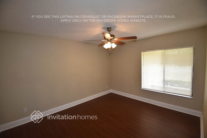 Building Photo - 3261 NW 108th Dr