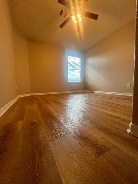 Building Photo - 2522 Oakthorn Ct