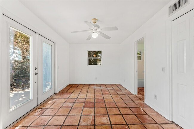 Building Photo - 9556 Doubloon Dr