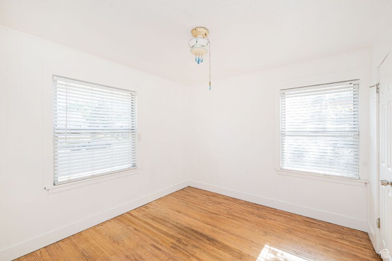 Building Photo - 1074 E 460 S St