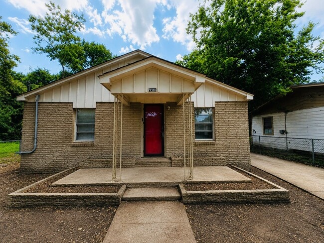 Building Photo - 2310 Sonny Perkins St