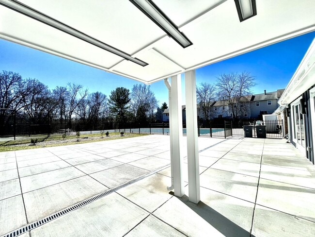 Building Photo - 4141 Pleasant Meadow Ct