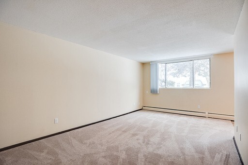 Living Room 2 - Woodbridge Terrace Apartments